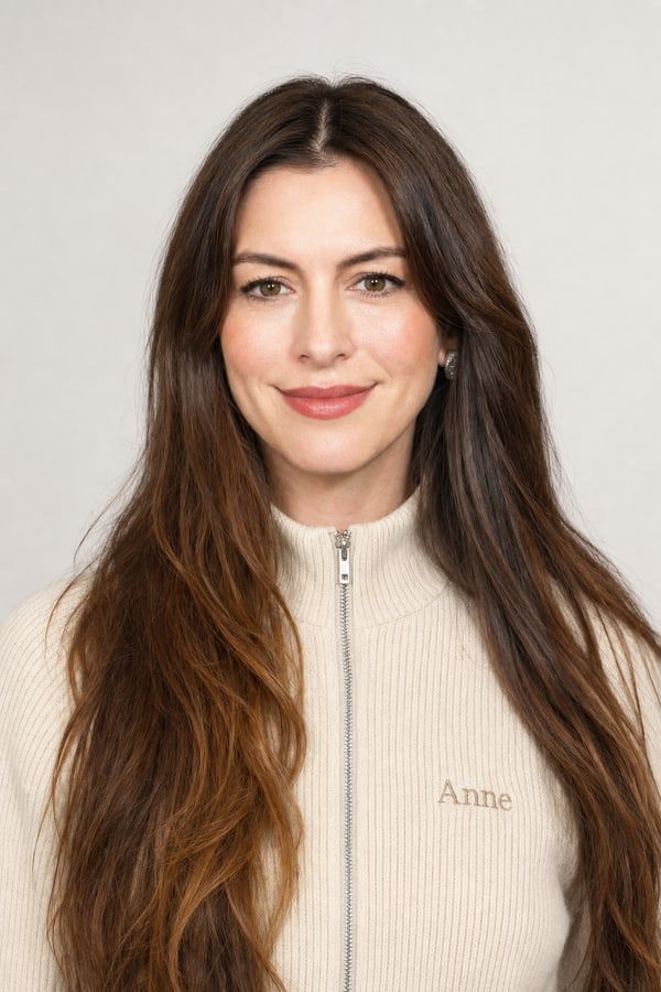 Anne Hathaway — AI voice